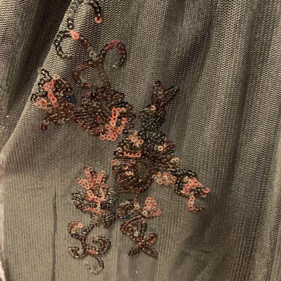 GRAPENT Women's Sequin 3/4 Sleeves Evening Gown - Picture 8 of 9